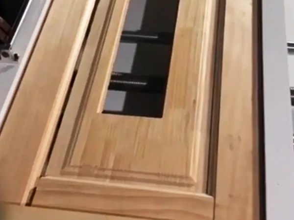 Componentes para puertas de madera