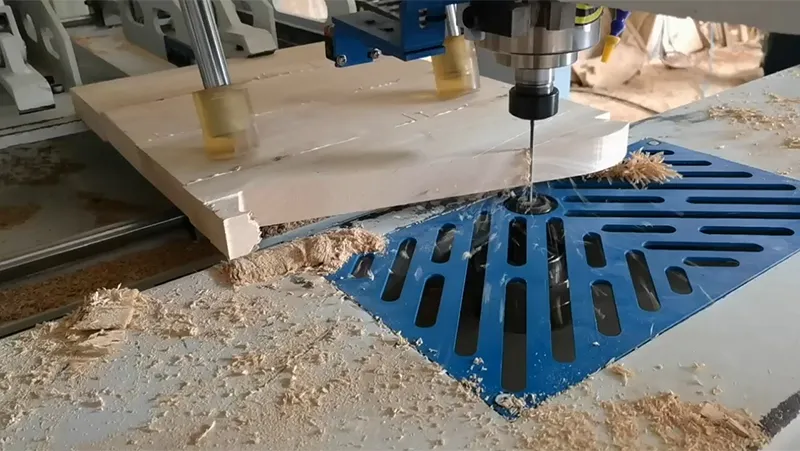 Cortadora CNC de madera de alta precisión