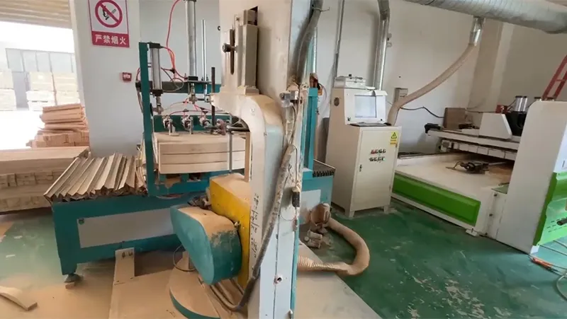 Sierra de cinta CNC