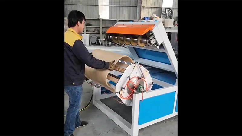 Sierra para cortes curvos en madera