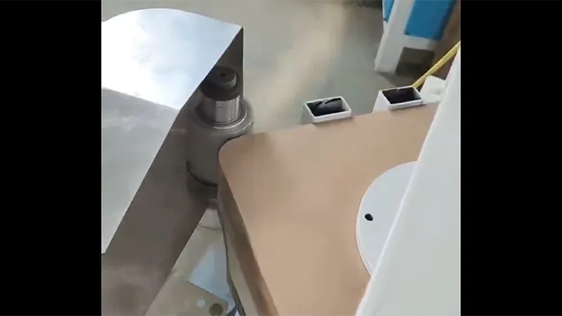 Perfiladora copiadora y lijadora para asientos de sillas de madera