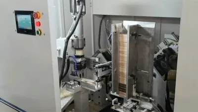 Espigadora para travesaños de madera