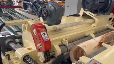 Cortadora rotativa de chapa de madera