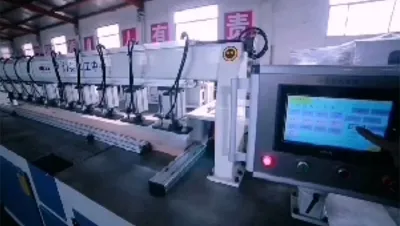 Fresadora y taladradora CNC para marcos de puertas