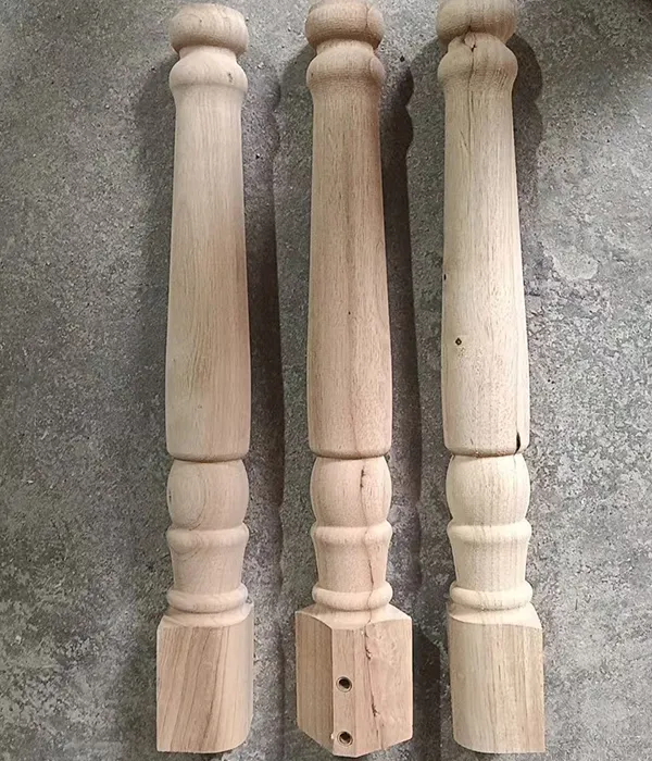 Torno CNC para madera de 4 ejes