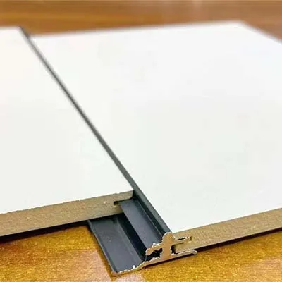 Ranuradora CNC para paneles de pared (una sola cara)